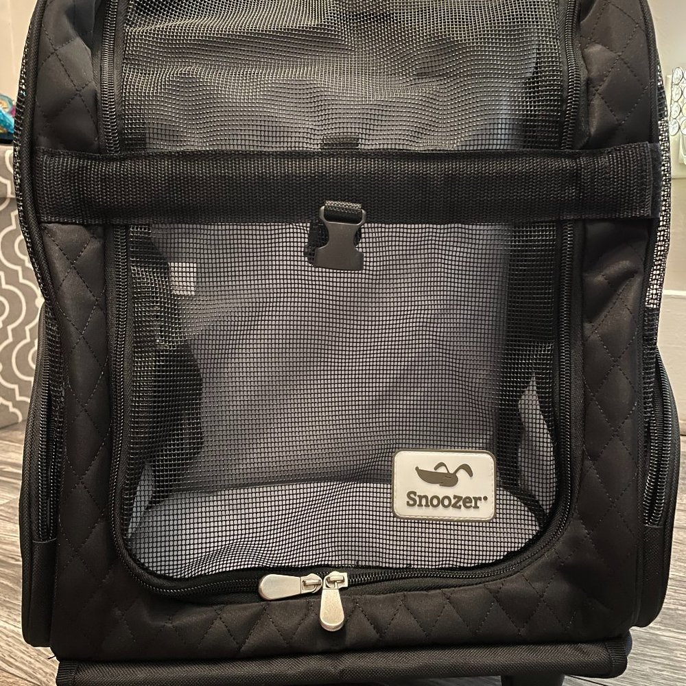 MEDIUM SNOOZER DOG/CAT ROLLING TRAVEL BACKPACK 4 IN 1